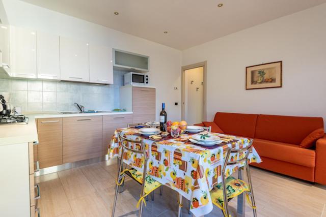 Casa Matisse Apartment Pianello Del Lario ภายนอก รูปภาพ