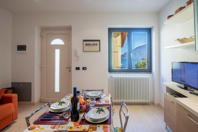 Casa Matisse Apartment Pianello Del Lario ภายนอก รูปภาพ